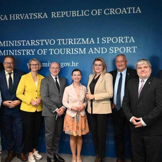 Ministrica Brnjac i gosti iz Njemačke