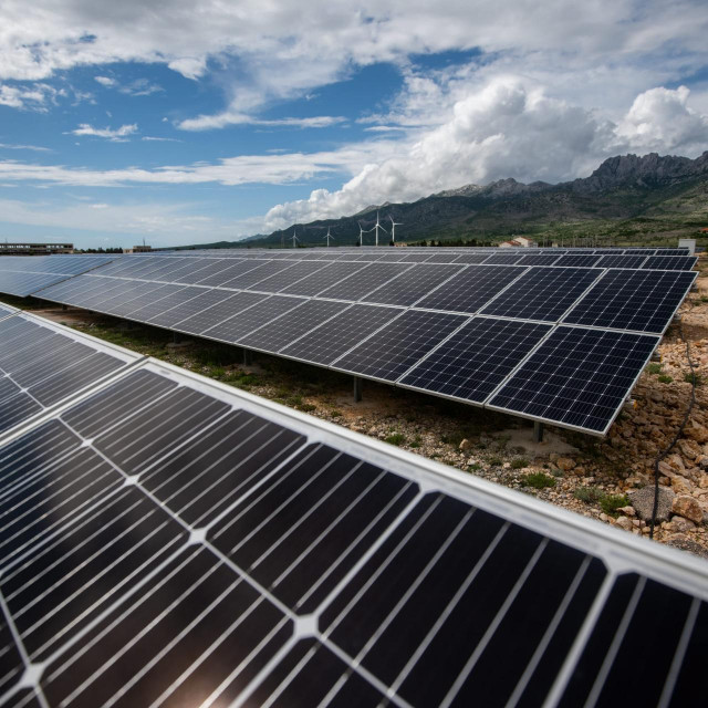 Solarni paneli