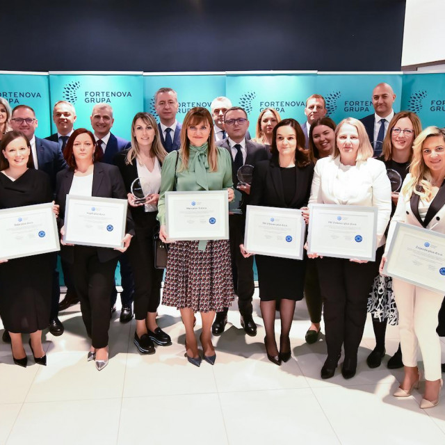 Voditelji koji su u ime kompanija preuzeli certifikate