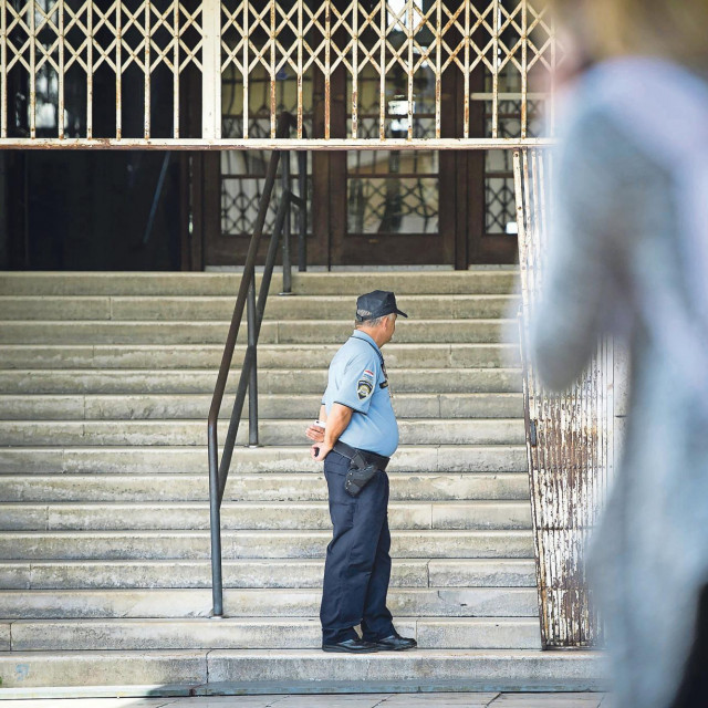 ”Ovo što se sada događa nije se nikada prije događalo. Pokušavamo djecu maksimalno sačuvati od svega. Protokol neće riješiti problem, nego će ga riješiti ono što se događa u kući”