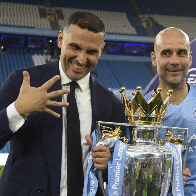 Pep Guardiola s predsjednikom Cityja Khaldoonom al-Mubarakom