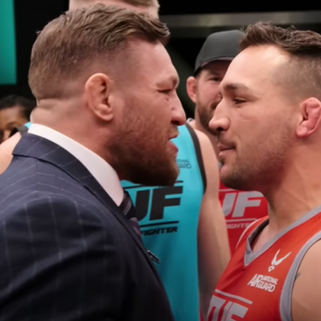 Conor McGregor (lijevo) i Michael Chandler (desno)