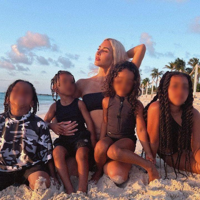 Kim Kardashian s djecom