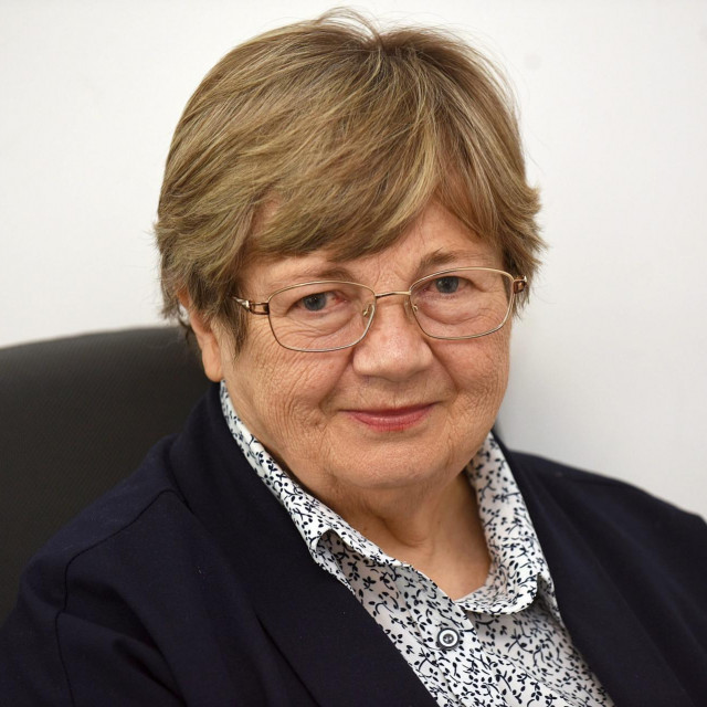 Lajkovi na društvenim mrežama savršen su instrument za rušenje samopouzdanja. Netko na manjak lajkova reagira depresijom, a netko narcističkom predodžbom o sebi