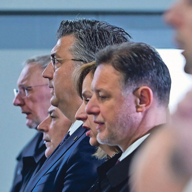 Predsjednik Sabora sve se češće pojavljuje kao protagonist neugodnih, banalnih verbalnih razmjena