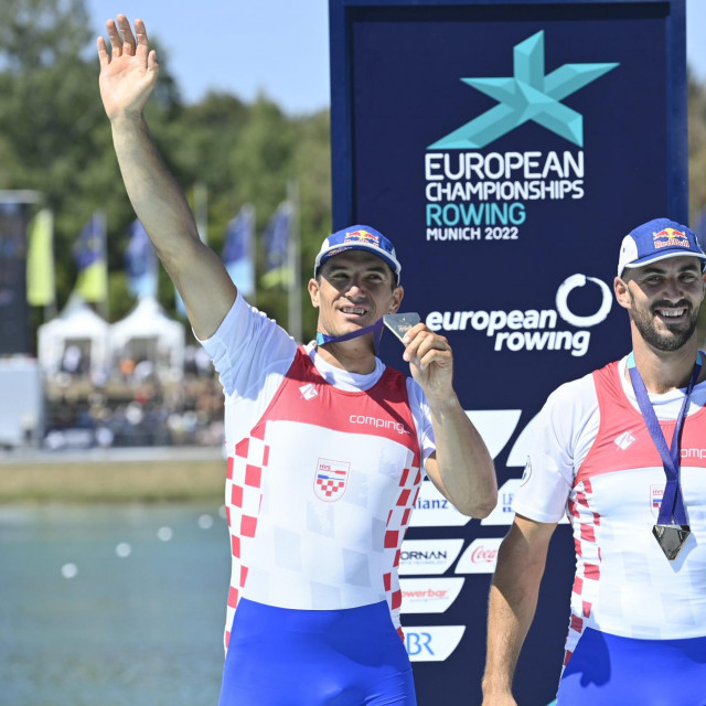 Braća Valent i Martin Sinković
 