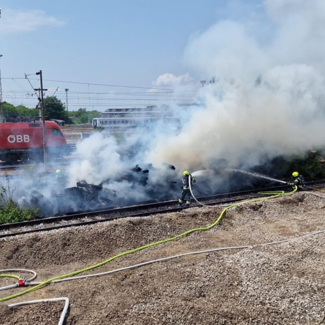 Požar na ranžirnom kolodvoru u Zagrebu