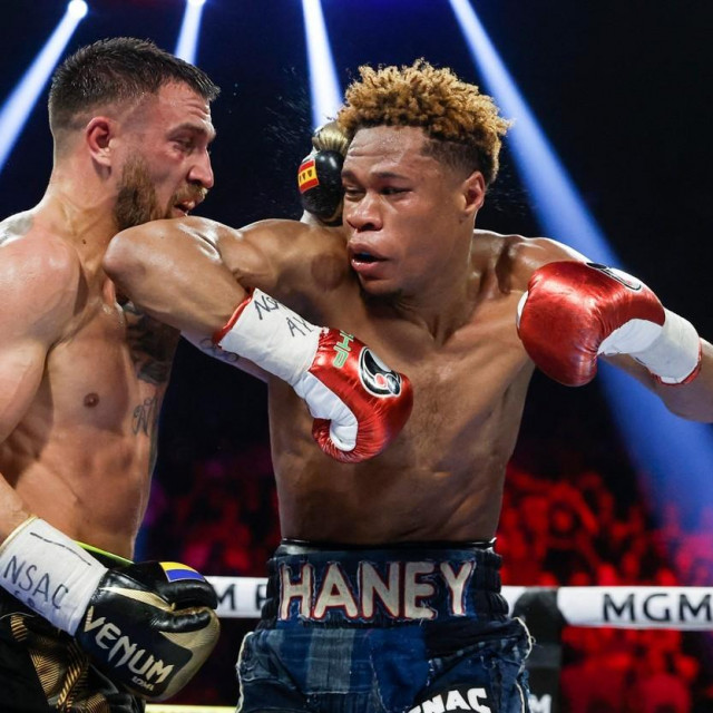 LAS VEGAS, NEVADA - MAY 20: Devin Haney exchanges punches with Vasyl Lomachenko of Ukraine during their undisputed lightweight title bout at MGM Grand Garden Arena on May 20, 2023 in Las Vegas, Nevada. Sarah Stier,Image: 777845663, License: Rights-managed, Restrictions:, Model Release: no, Credit line: Sarah Stier/Getty images/Profimedia