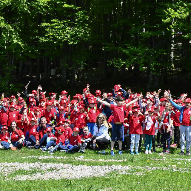 Predstavnici Lidla Hrvatska, HGSS-a i polaznici škole Mali heroji, Platak