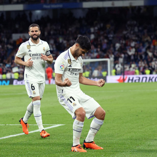 Marco Asensio (desno)
