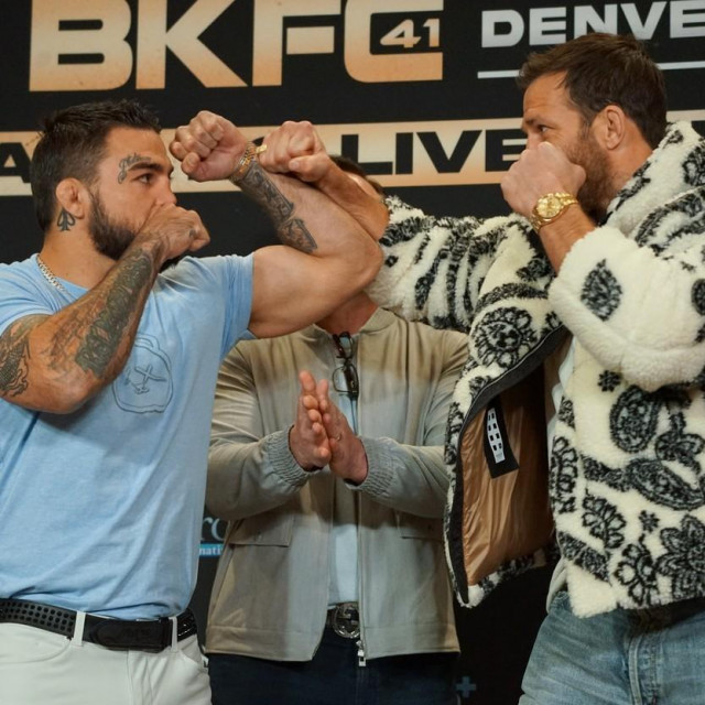 Mike Perry (lijevo) i Luke Rockhold (desno)