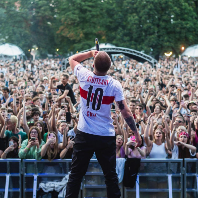 Pips, Chips & Videoclips