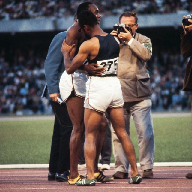 American champion Jim Hines (lijevo)