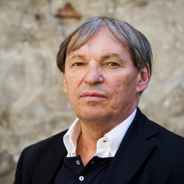 Zagreb, 130415.
Preradoviceva.
Portret Brace Dimitrijevica u Preradovicevoj ulici.
Na fotografiji: Braco Dimitrijevic.