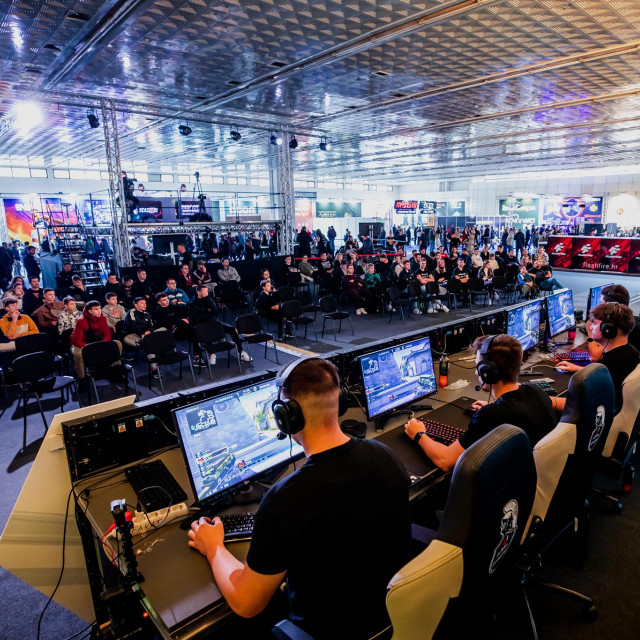 ‘Izuzetno smo sretni što i ove godine imamo priliku našim posjetiteljima omogućiti najopuštenije gejmersko iskustvo‘, rekao je organizator te suosnivač i direktor tvrtke Reboot Damir Đurović