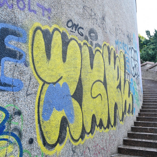 Zakmardijeve stube prije čišćenja