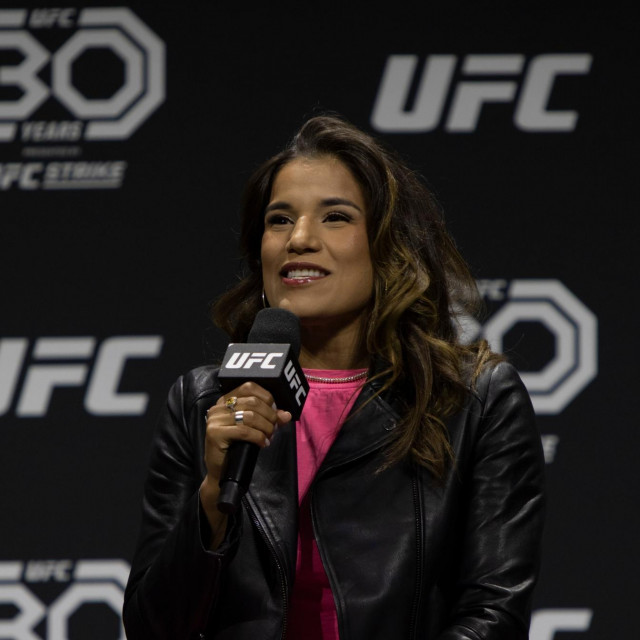 Julianna Pena