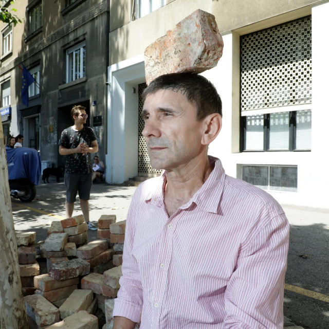Siniša Labrović