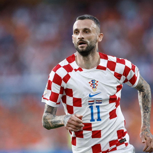 86 nastupa za reprezentaciju i 7 golova