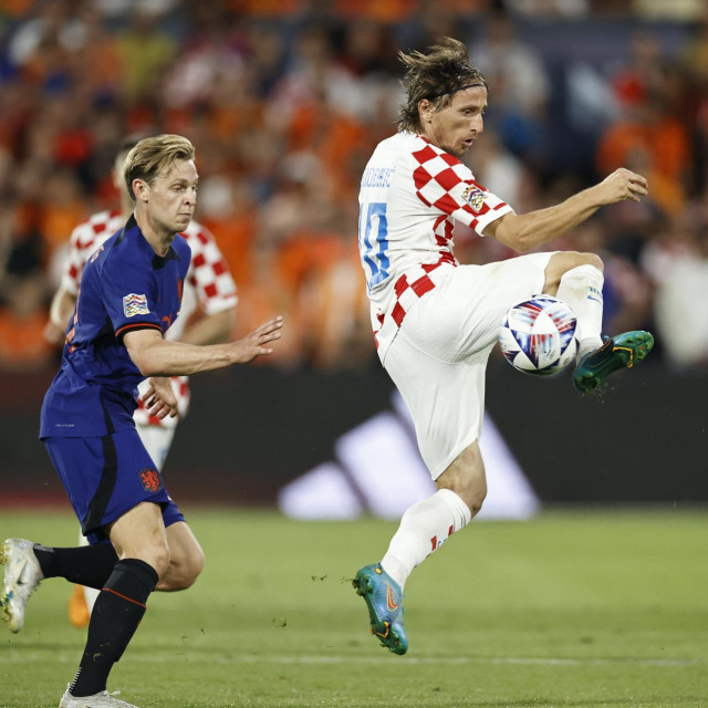 Frenkie de Jong i Luka Modrić