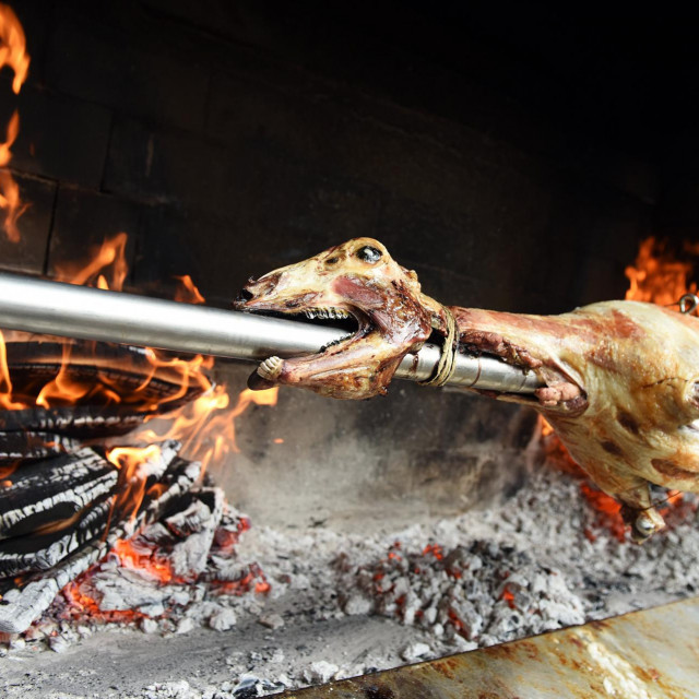 Restoran Vila Velebita u općini Korenica