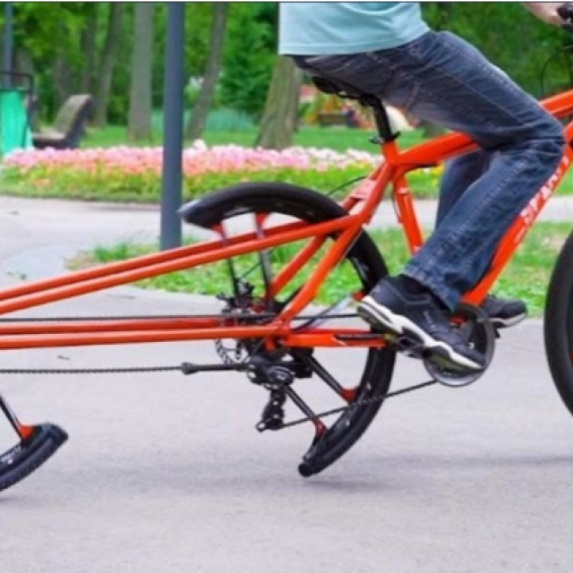 Bicikl s tri kotača (ilustracija)