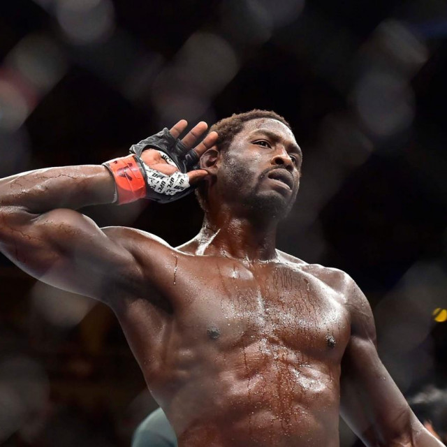 May 11, 2019; Rio de Janeiro, Brazil; Jared Cannonier (red gloves) reacts to fight against Anderson Silva (blue gloves) during UFC 237 at Jeunesse Arena.,Image: 432587105, License: Rights-managed, Restrictions: *** World Rights ***, Model Release: no, Credit line: USA TODAY Network/ddp USA/Profimedia