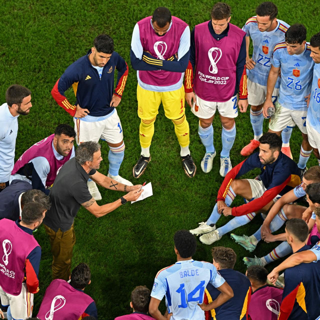 Luis Enrique s igračima Španjolske na SP-u