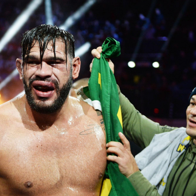  Antonio ”Bigfoot” Silva