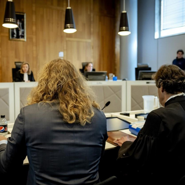 Jonathan Jacob Meijer s odvjetnikom