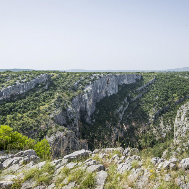 Mjesto pada mađarskog vojnog helikoptera u kanjonu Čikole