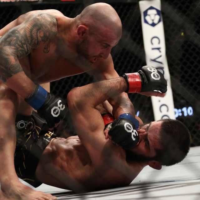 Islam Makhachev vs. Alexander Volkanovski