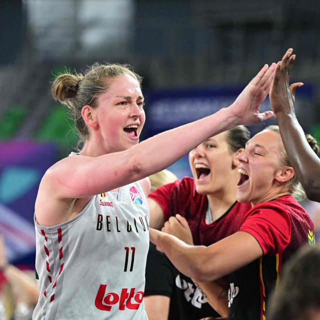 Emma Meesseman (lijevo) ispisala je povijest