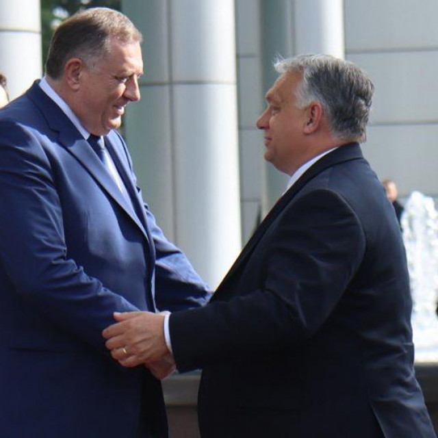 Dodik je srdačno dočekao Orbana u Banjoj Luci
