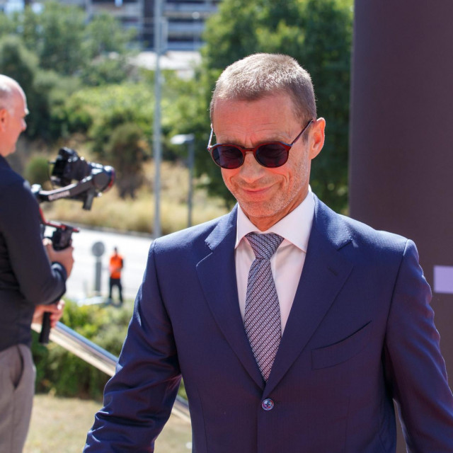 Aleksander Čeferin
 