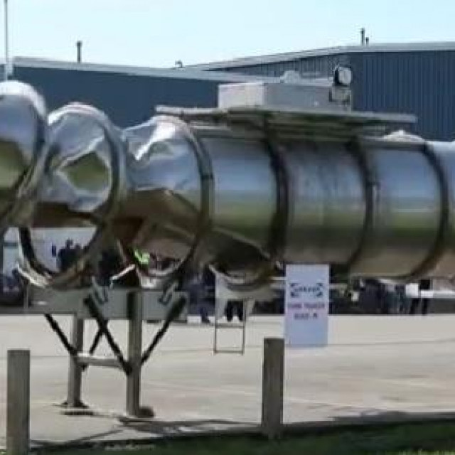 Ilustracija implozije