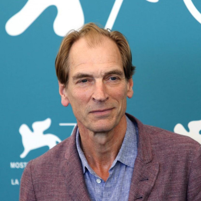 Glumac Julian Sands