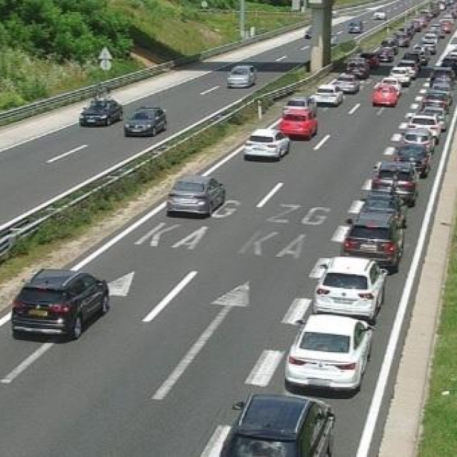 Kolona u smjeru Zagreba