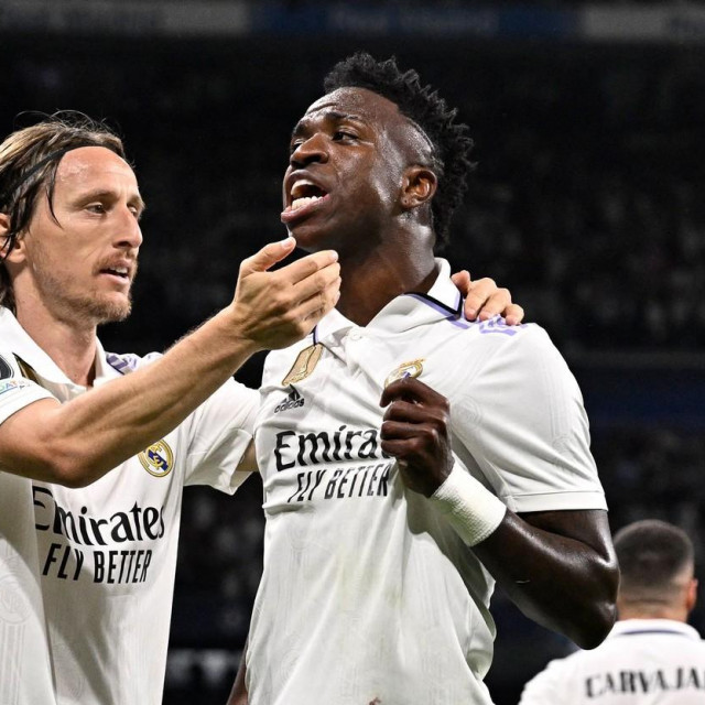 Luka Modrić i Vinicius Jr.