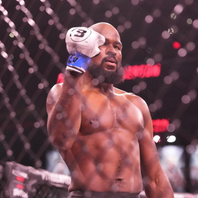 October 16, 2021, Phoenix, AZ, PHOENIX, AZ, United States: LAS VEGAS, NV - OCTOBER 16: Ryan Bader and Corey Anderson meet in the octagon for the co-main event, a 5-round Light Heavyweight bout at Footprint Center for Bellator 268: Nemkov vs. Anglickas on October 16, 2021 in Phoenix, AZ, United States.,Image: 638316380, License: Rights-managed, Restrictions:, Model Release: no, Credit line: Louis Grasse/Zuma Press/Profimedia