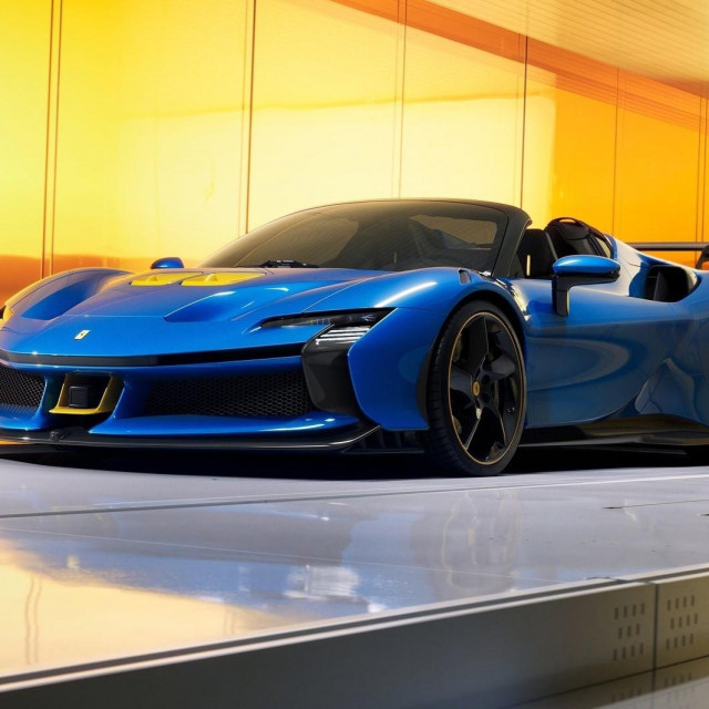 Ferrari SF90 XX Spider