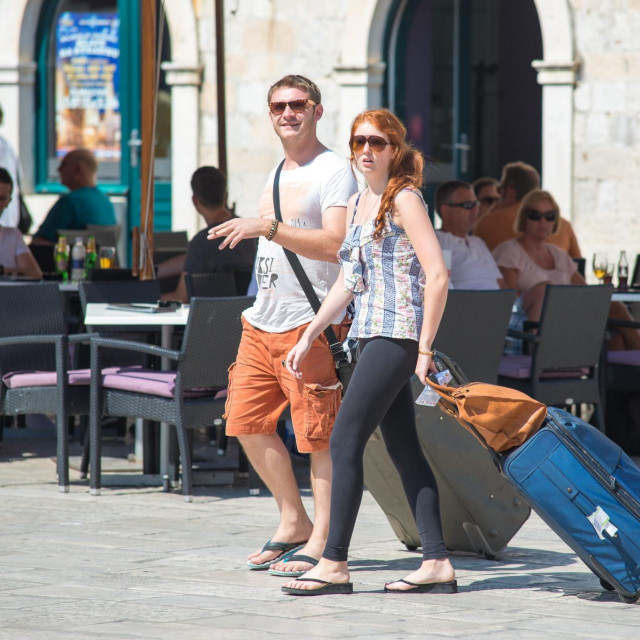 Turisti u staroj gradskoj jezgri