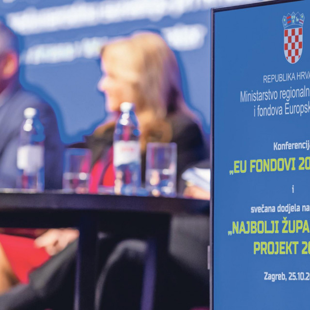 Ocjenjivački žiri prikupit će putem online platforme (obrasca) nominacije te će nakon zatvaranja nominacija odabrati najbolje projekte, koji će ući u finale izbora od 2. do 21. kolovoza 2023.
