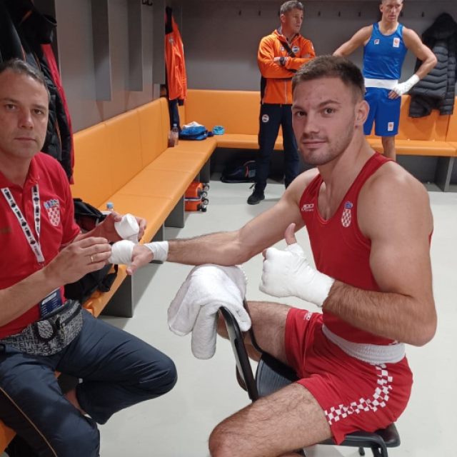 Matej Matković (lijevo) i Gabrijel Veočić (desno)