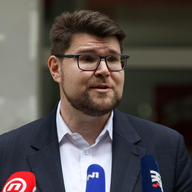 Peđa Grbin