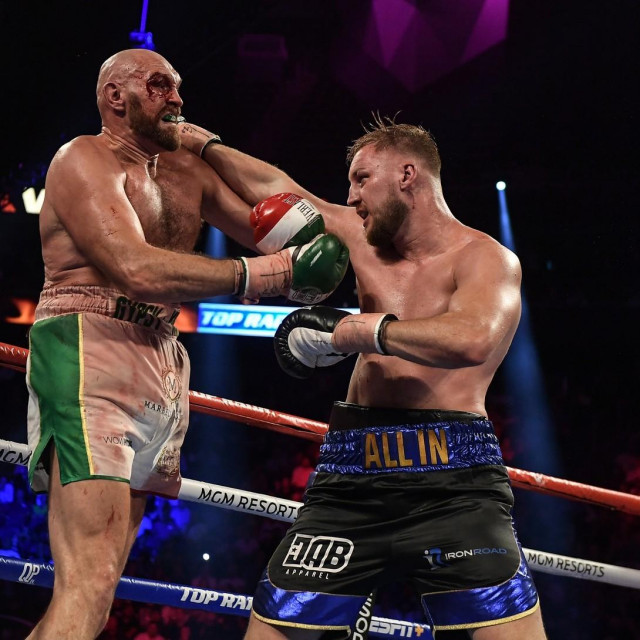 Tyson Fury (lijevo) i Otto Wallin (desno)