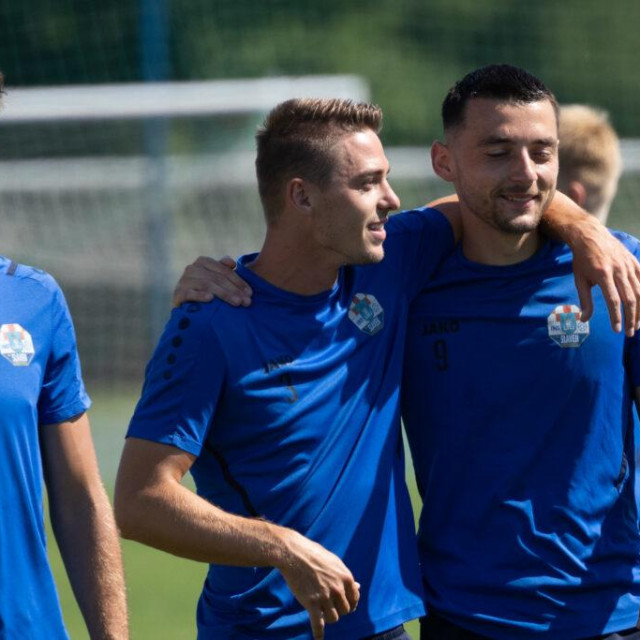 Mateo Kocijan, Marko Martinaga i Arbër Hoxha u dobrom raspoloženju
