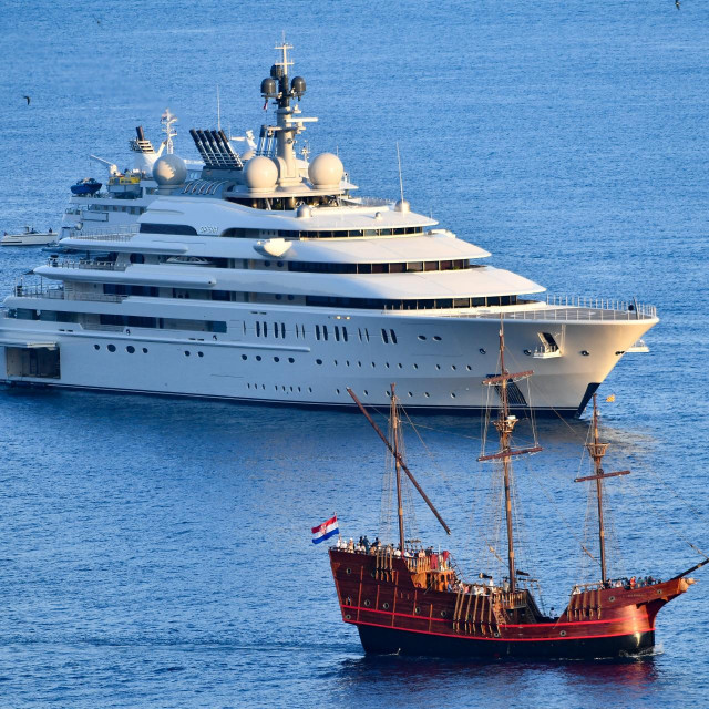 Jahta Opera je sagrađena u njemačkom brodogradilištu