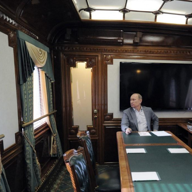 Vladimir Putin u svom oklopnom vlaku