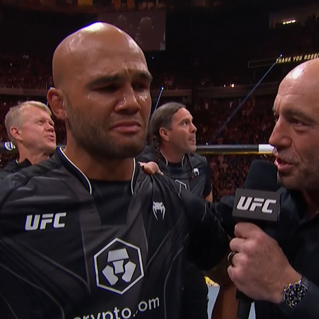 Robbie Lawler (lijevo) i Joe Rogan